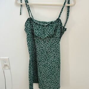 Divided Green Floral Patterned Top
